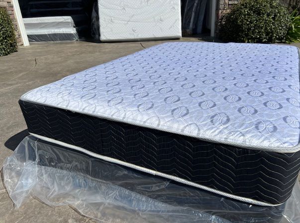 Queen Orthopedic Deluxe Collection!!