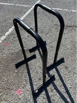 2,      3.5 Foot DIP BARSTANDS