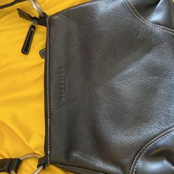 Reaction Kenneth Cole Purse