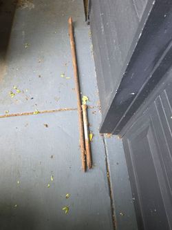 Pry bar and extra for breaking concrete