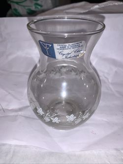 “4.5” GERMAN ETCHED CRYSTAL VASE