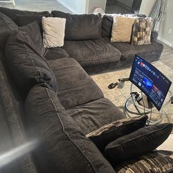 3 PIECE LARGE SECTIONAL