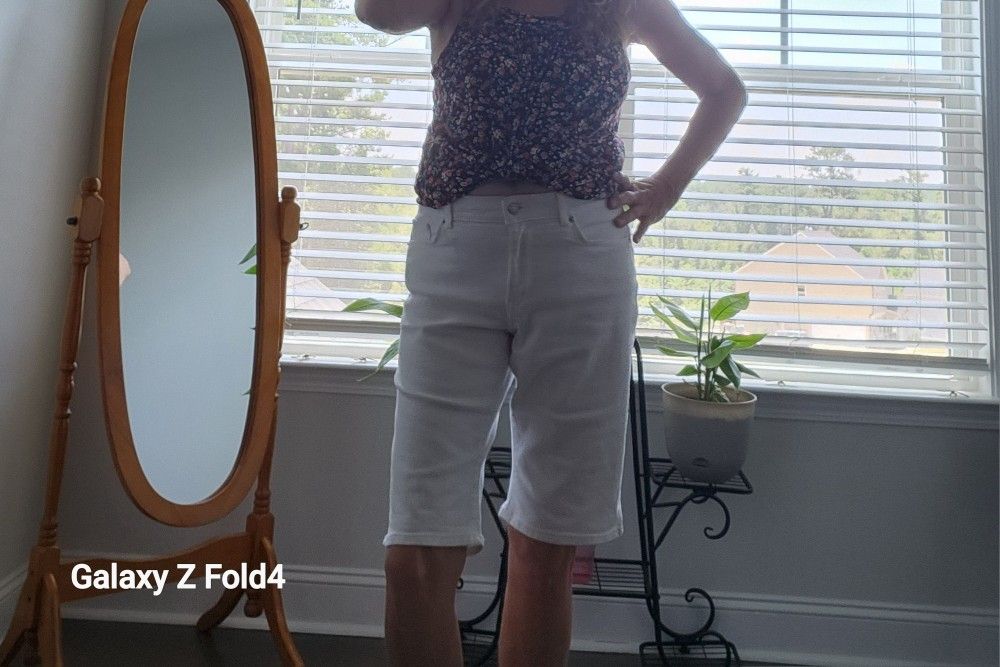 Women's Levi Bermuda Shorts Size 29