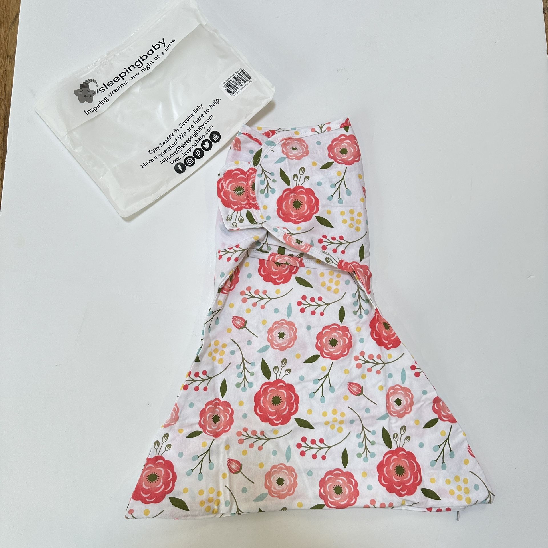 Sleeping Baby Zippy Swaddle Floral Infant Sz Medium/Large NEW