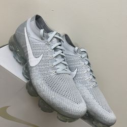 Brand New Nike VaporMax Flyknit 1.0 Pure Platinum Mens US 9 Autograph of Former LA Rams Wide Receiver Tavon Austin on The Box Airmax Jordan Supreme