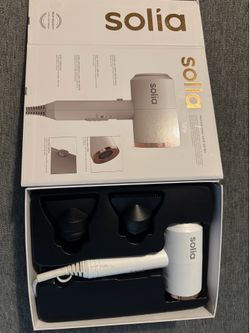 Solia Professional Hair Dryer with Attachments & Original Box