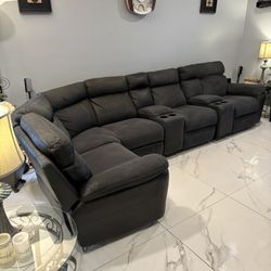 🛋️ For Sale – Large Sectional Reclining Sofa with Cup Holders