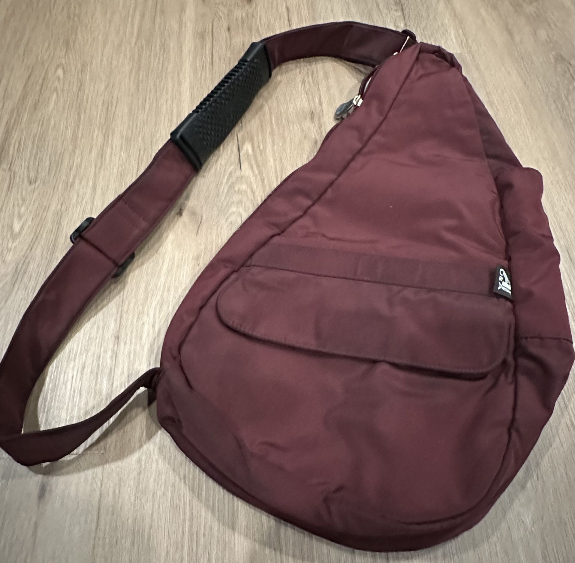 AmeriBag Classic Microfiber Healthy Back Bag Medium