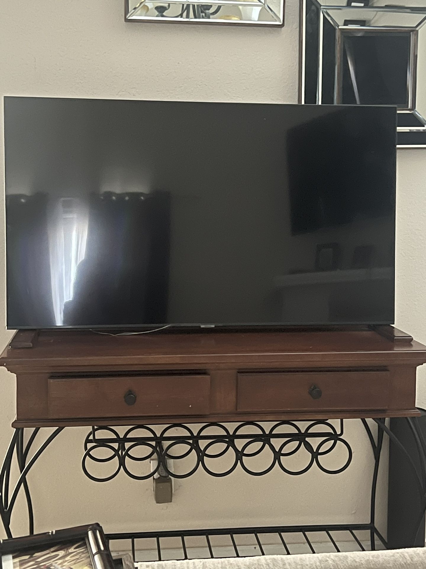 Samsung 50 In Smart TV