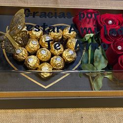 Beautiful arrangements roses and money Bouquets **Delivery Available **