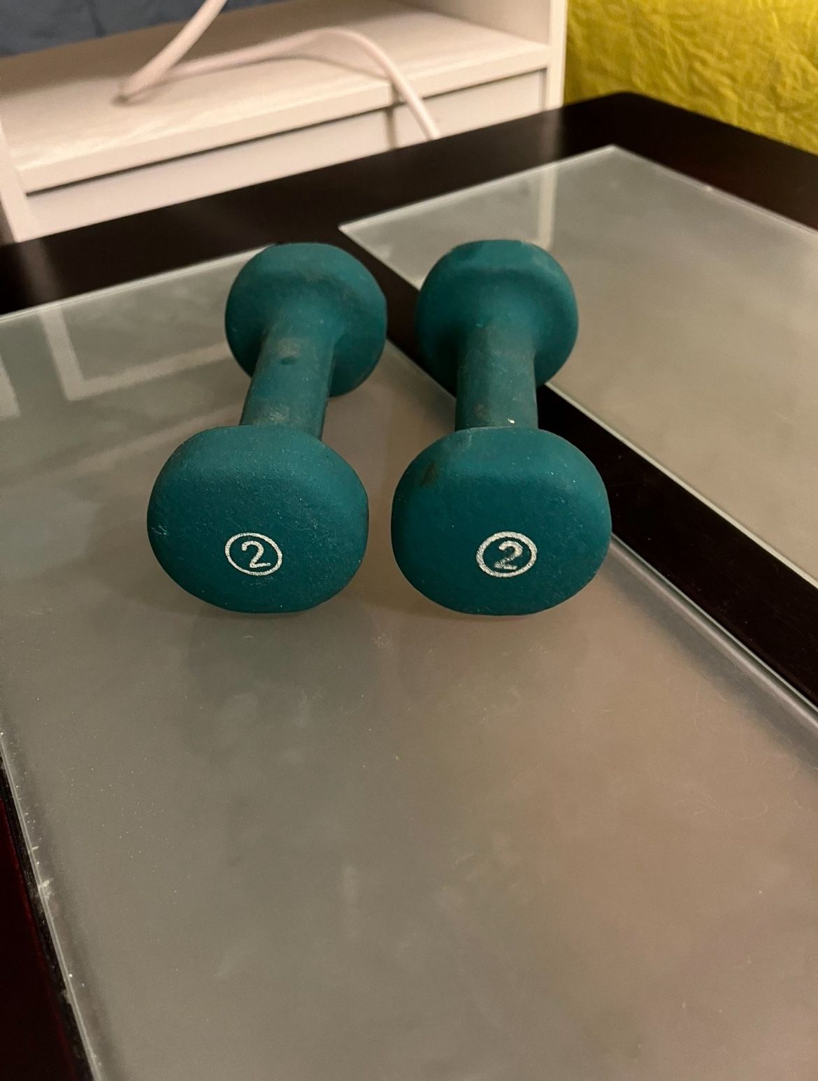 Gym Neoprene Dumbbell Hexagon Hand Weights, 2 lb Pair - 4 lb Total (Pick upπ In Bellevue) *Check out my Other Posts π