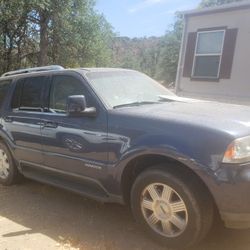 2004 Lincoln Aviator Parts Car