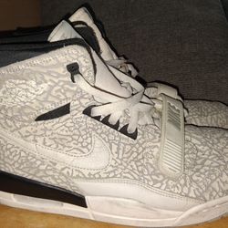 Nike Air Jordan Legacy Size 13 