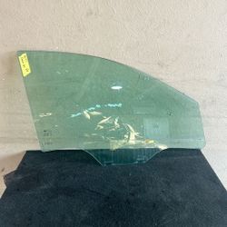 20-23 Buick Encore Gx Right Front Door Glass 2020 2021 2022 2023