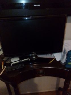 Lil 20 inch tv with remote