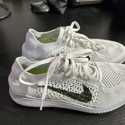 Nike Free RN Flyknit Running Shoes. Size 6.5 Womens 