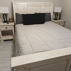Bedroom set