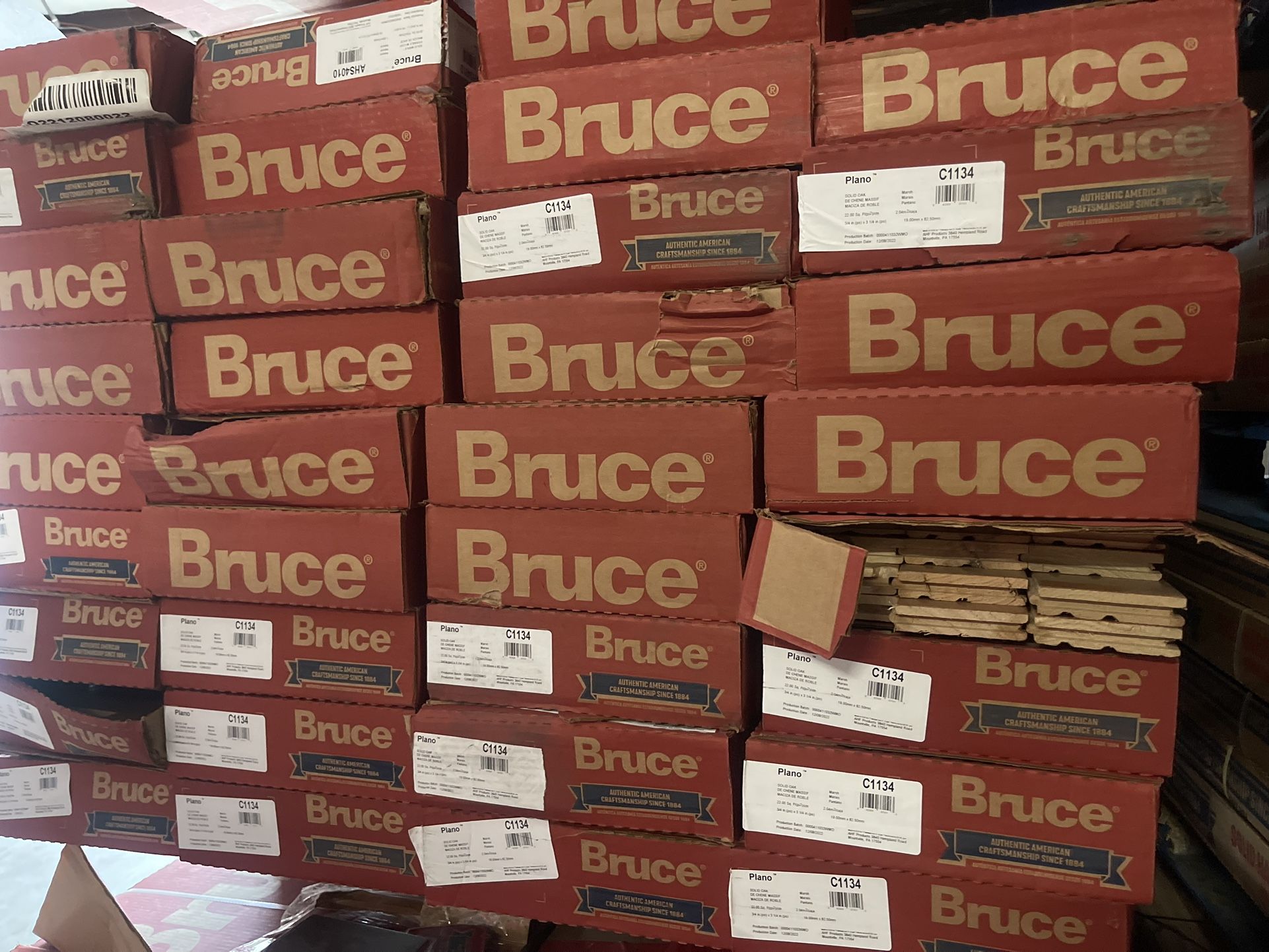 Bruce Plano Marsh Oak .75 in. Thick x 2.25 in. Width x Varying Length Solid Hardwood Flooring (20 sq. ft. per case)