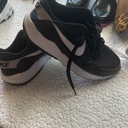 Nike Size 9.5