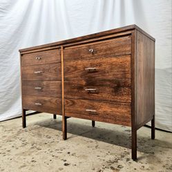 Vintage Mid Century Modern Paul McCobb Dresser 