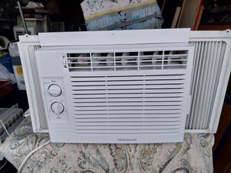 FRIGIDAIRE AIR CONDITIONER