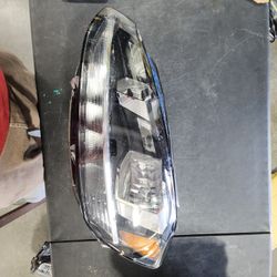 Volkwagen VW Golf Gti Alltrack Left Driver Side Headlight 2018 2019 2020 2021 Part $100