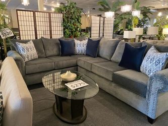 🇺🇲 Brand new domestic grey linen sectional