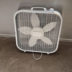Box fan free with pick up