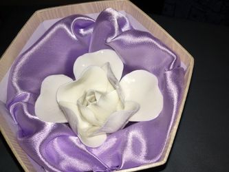 White fine porcelain rose in gift box