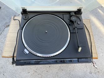 JVC QL-FX5B Quartz Locked Fully Automatic Direct Drive Turntable