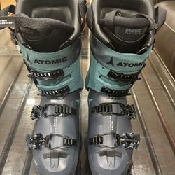 Brand New 26.5 Atomic Downhill/touring Ski Boots