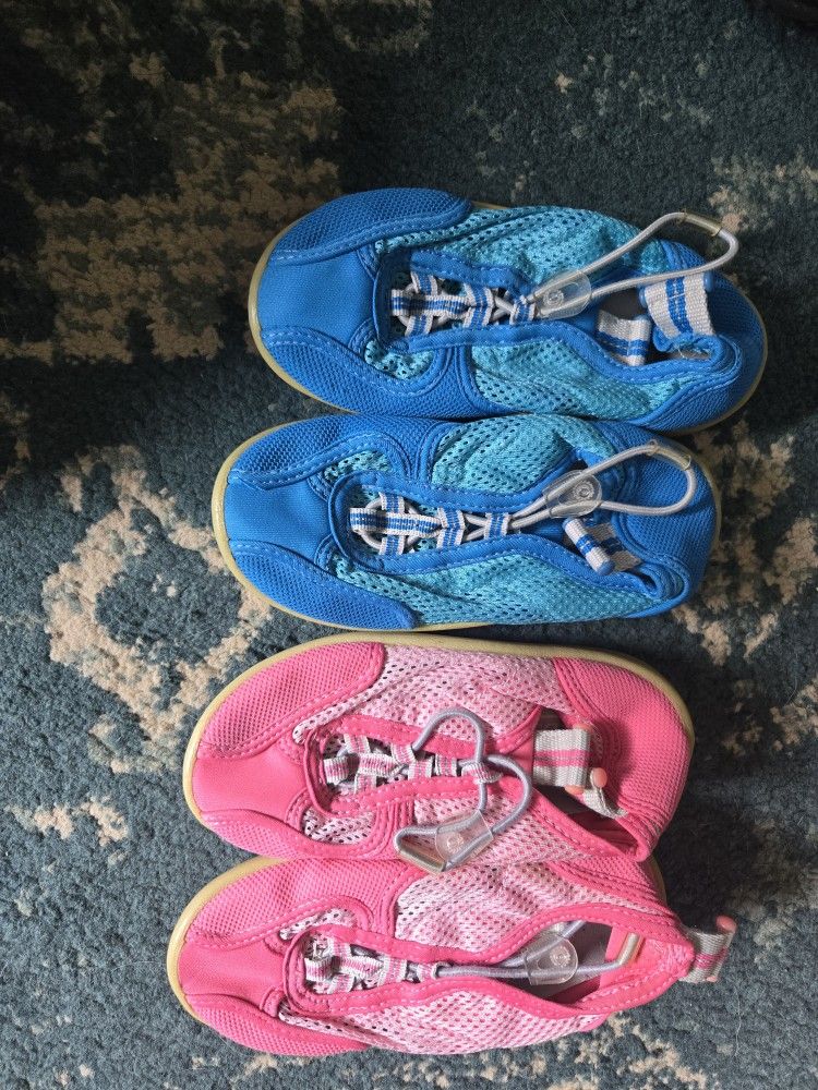 Size 11 Kids Water Shoes Blue And Pink