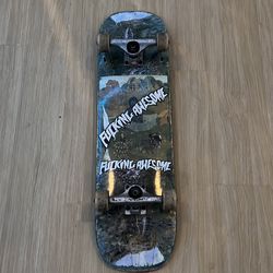 Skateboard (read descripton)
