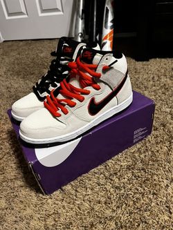Giant dunks 9 1/2