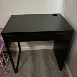 IKEA Micke Desk