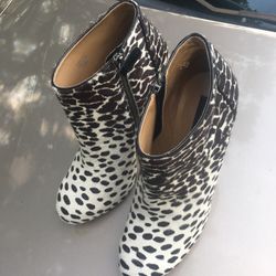 Real Ann Taylor leather skin heel boots size 7 1/2 only $25 firm