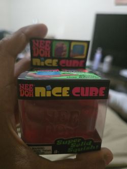 🔥 NeeDoh Nice Cube (Pink) – Brand New in Package – $20 FIRM 🔥