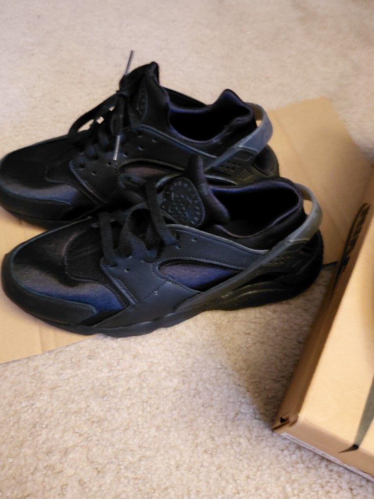 Nike Size 10 Best Offer Still Available NE Philly 