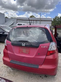 2010 Honda Fit For Parts Only 