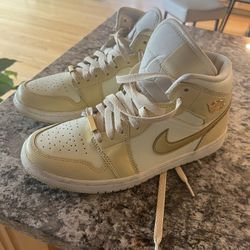 Air Jordan 1 - Size 9 Womens - Authentic