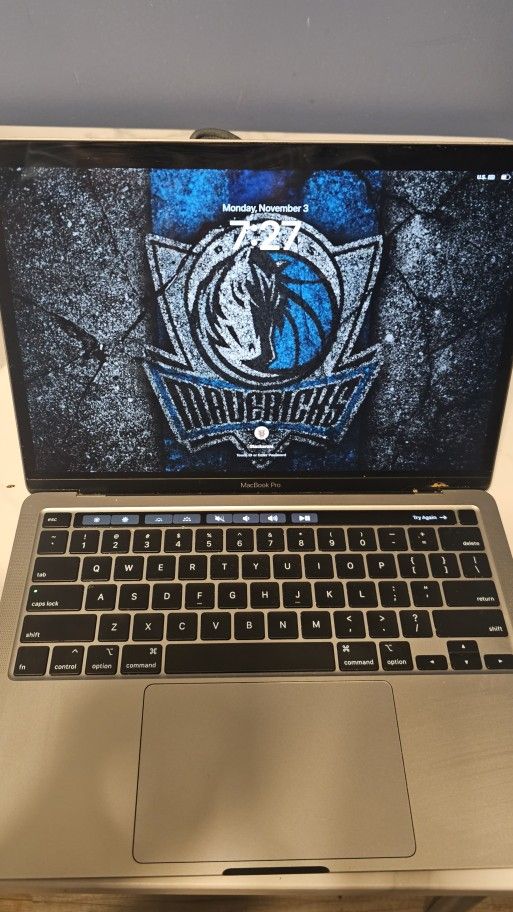 MacBook Pro 2020 13 Inch In Great Condition 
