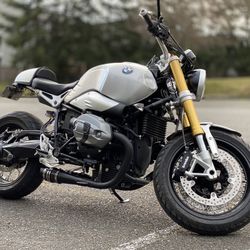 BMW R NineT (R9T)