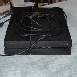 Ps4 With Brand New Sealed Games And Older Used Ganes