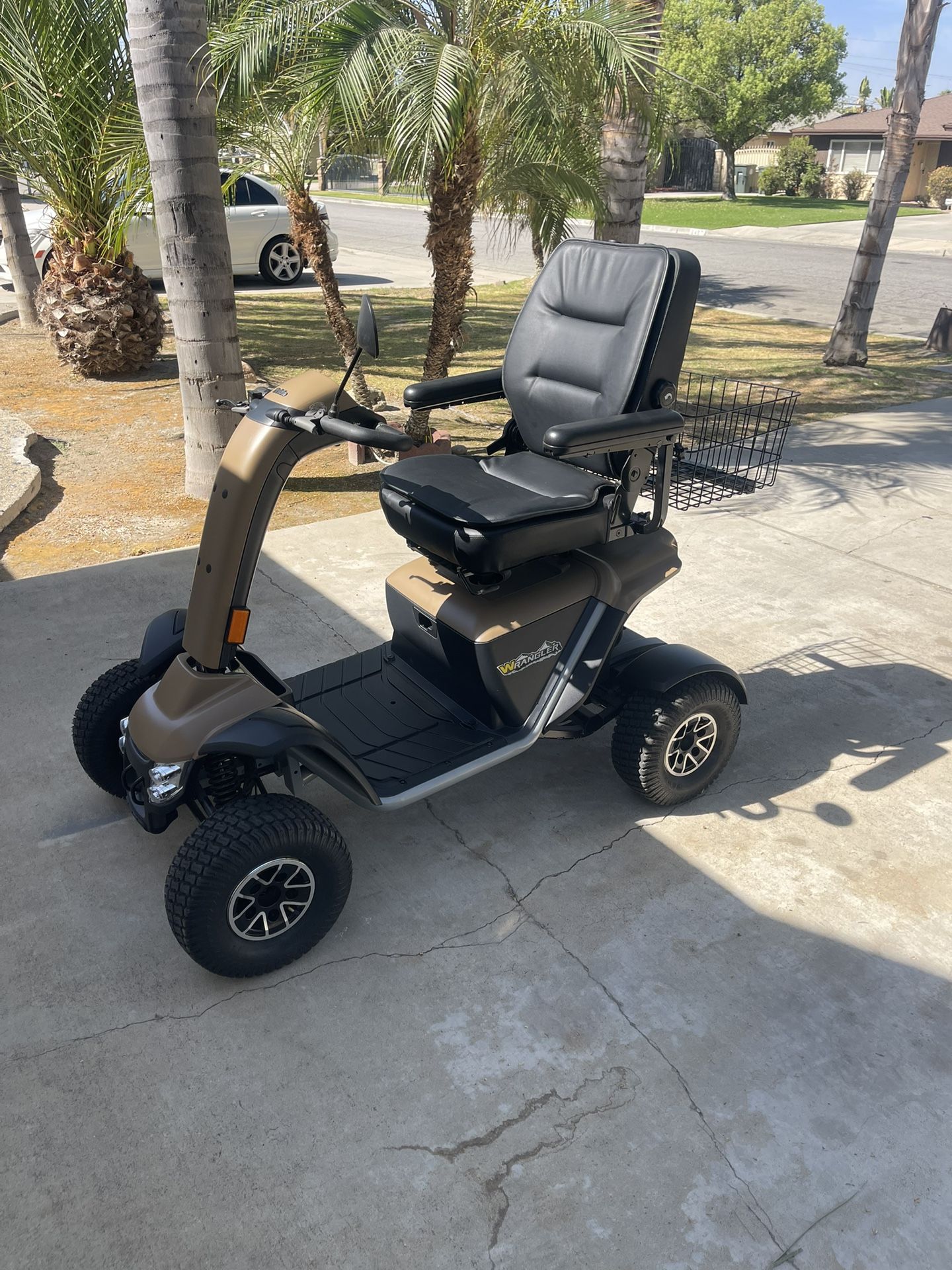 Mobile Pride Wrangler Four Wheel Drive Heavy Duty $1999 (Bakersfield)
