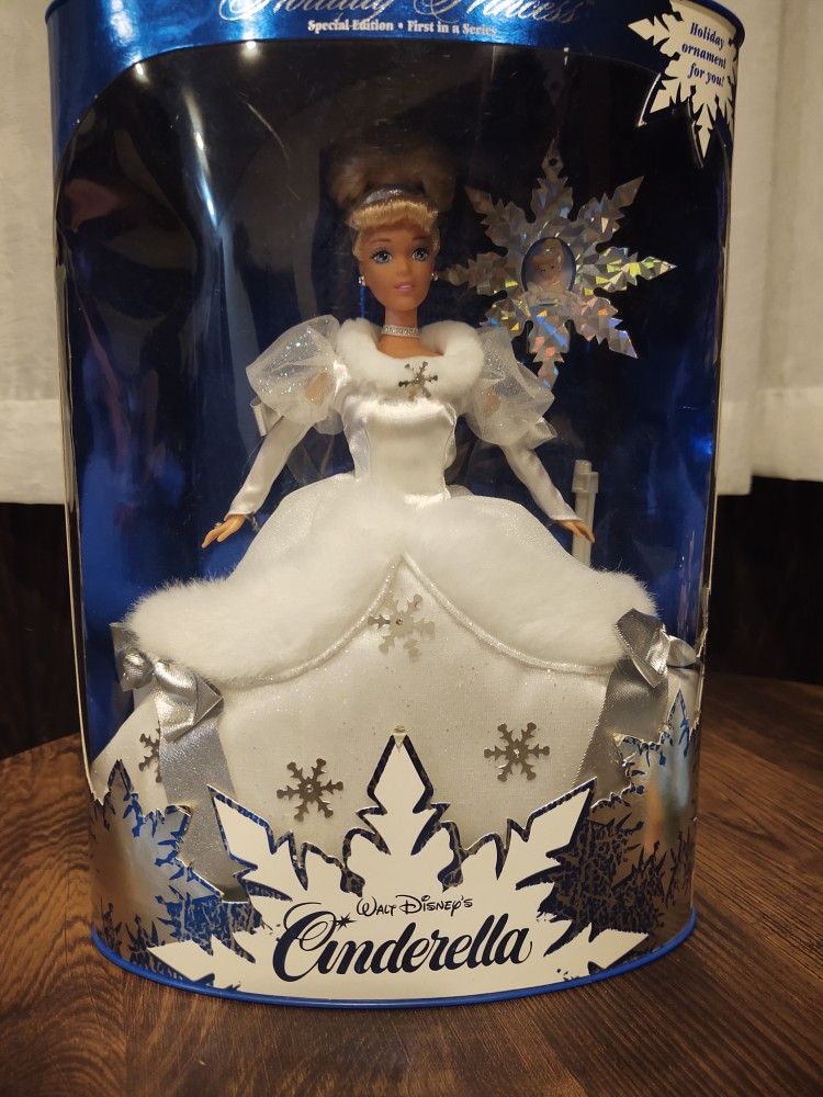 Never Opened -Barbie - Holiday Cinderella Collector's Edition