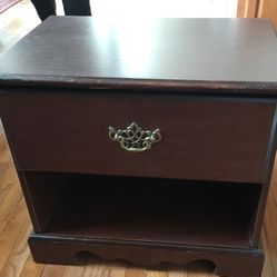 Side Table/Bedside Table NEED GONE ASAP