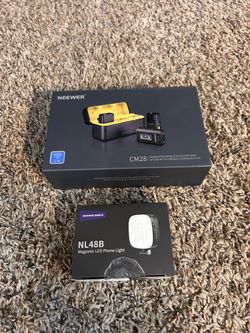 Neewer Content Creator Kit - CM28 Wireless Microphone & NL48B Magnetic LED Light