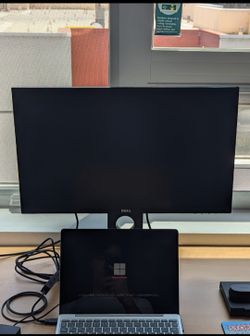 Dell 24" Quad HD (1440p) Gaming Monitor - Comes with Original Box