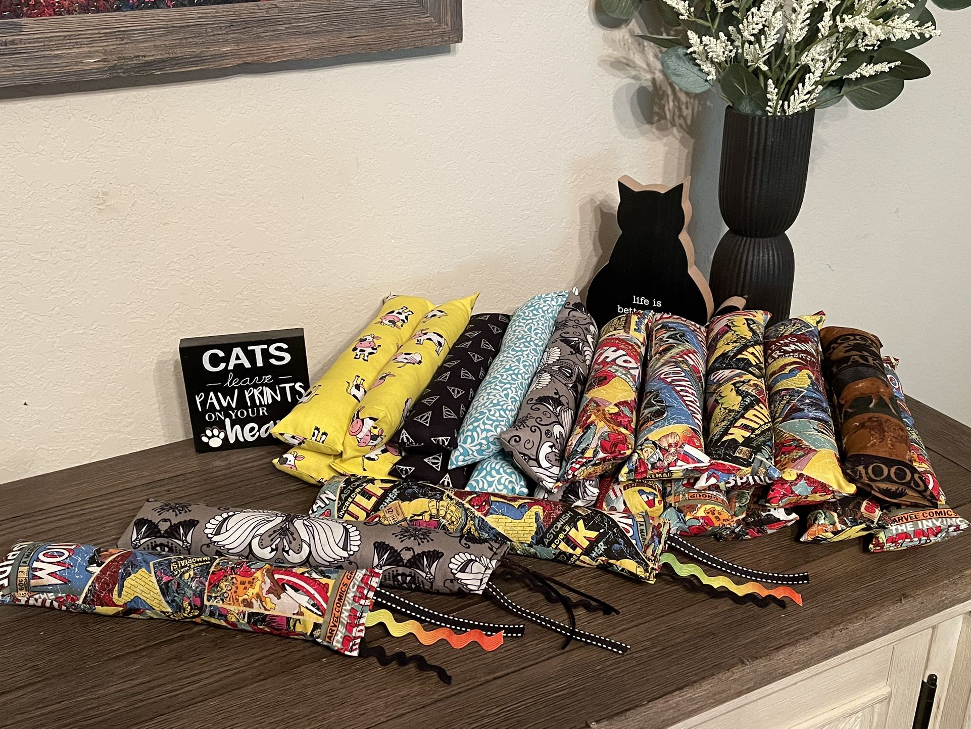 New handmade catnip kick sticks cat toys. Check my other listings for more great new items.