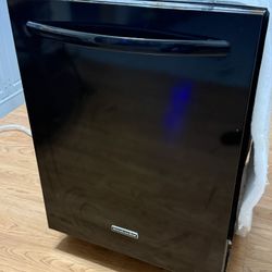 KitchenAid Dishwasher Super Clean! KUDE60FXBL4 